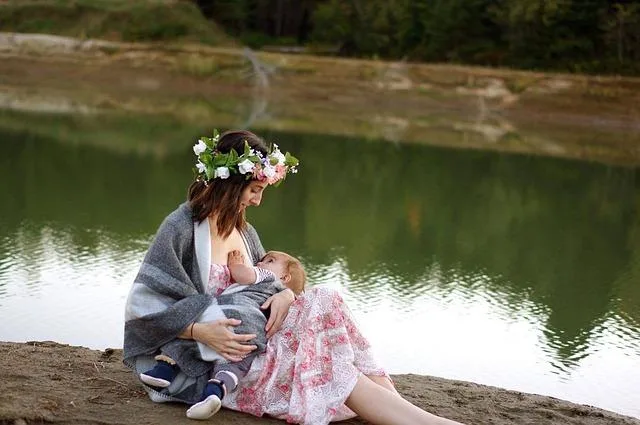 Is Bakuchiol Safe for Breastfeeding? The Retinol Alternative